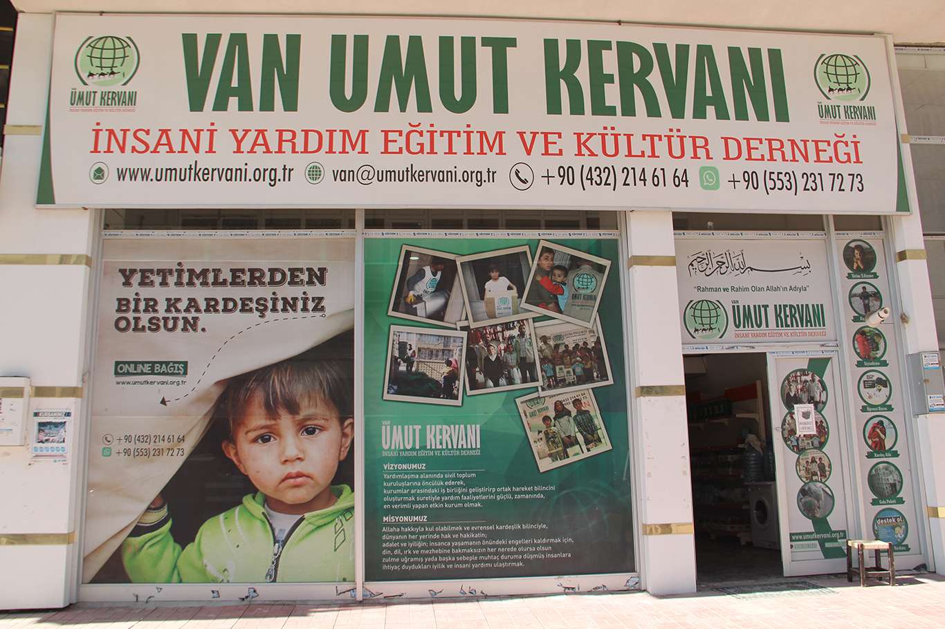 Van Umut Kervanı kırmızı et yardımında bulundu Van Umut Kervanı kırmızı et yardımında bulundu
